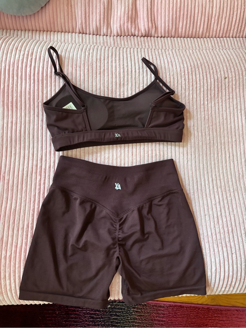 YoungLA Legacy Set Burgundy Small - Picture 2 of 6